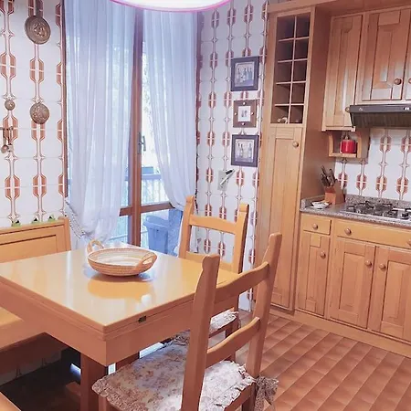 Spacious 3 Bdr 2 Bath, 5 Min From Center * Varese